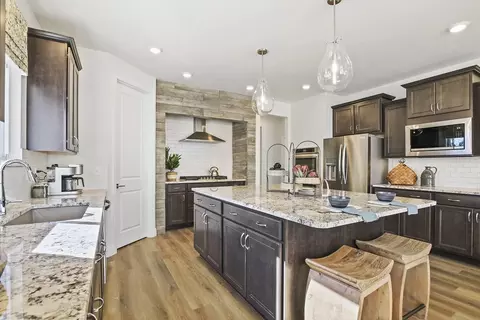 Kitchen - Everglades Dr, Ashland, MO 65010 photo 3 of 3