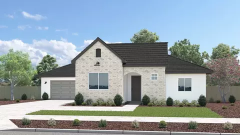 Exterior - 5220 W Delaware Ave, Visalia, CA 93291 photo 6 of 10