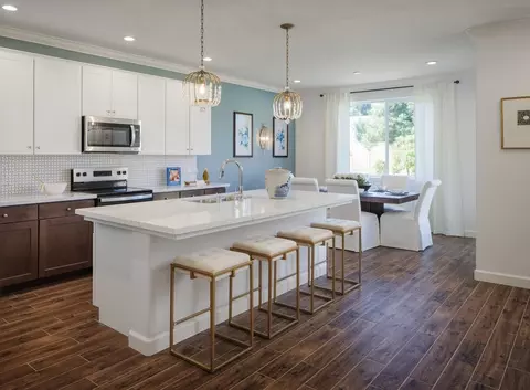 Kitchen - 5220 W Delaware Ave, Visalia, CA 93291 photo 5 of 6