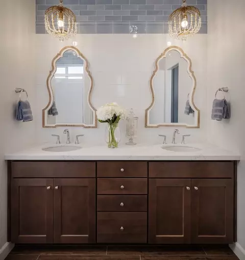Bath - 5220 W Delaware Ave, Visalia, CA 93291 photo 4 of 4