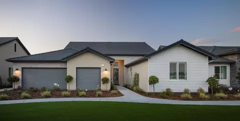 Exterior - 5220 W Delaware Ave, Visalia, CA 93291 photo 8 of 10