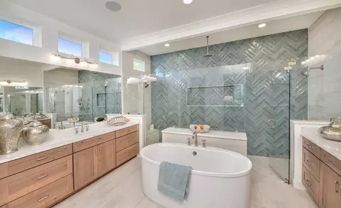 Bath - 100 Plantation Bay Dr, Ormond Beach, FL 32174 photo 2 of 2