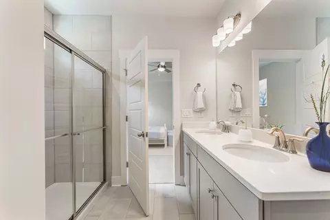Bath - Thomas Lane, Central, SC 29630 photo 1 of 5