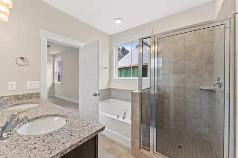Bath - Thomas Lane, Central, SC 29630 photo 2 of 5