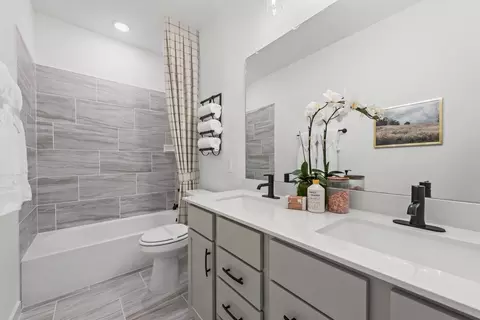Bath - 309 Deer Ridge Dr, Aledo, TX 76008 photo 8 of 8