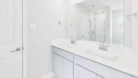 Bath - 206 High Ridge Rd, Duson, LA 70529 photo 3 of 12
