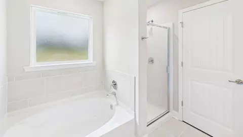 Bath - 206 High Ridge Rd, Duson, LA 70529 photo 1 of 12