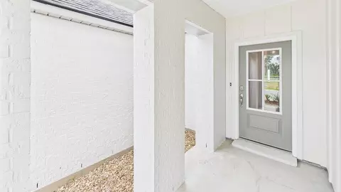 Entry Way - 206 High Ridge Rd, Duson, LA 70529 photo 2 of 9