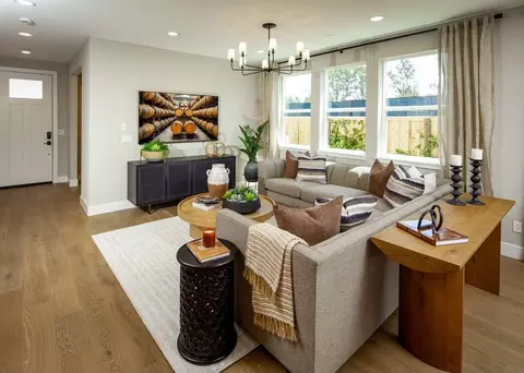Living - 337 Currant Dr, Napa, CA 94558 photo 2 of 10