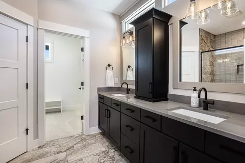 Bath - 14054 Ambrosia Ave, Dewitt, MI 48820 photo 2 of 2