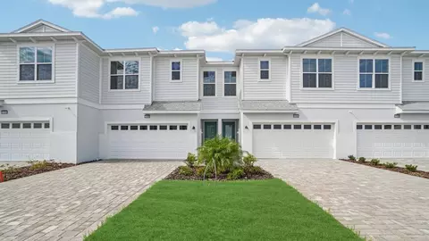 31546 Azure Beach Dr, San Antonio, FL 33576