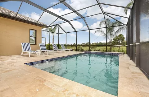 Exterior - 10025 Hammock Brook Dr, Parrish, FL 34219 photo 4 of 15