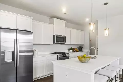 Kitchen - 606 Kay Dr, Easley, SC 29640 photo 2 of 3