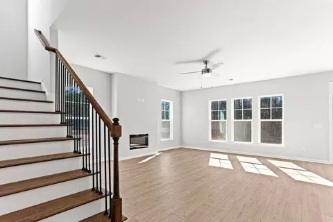 Living - 1 Lanier Ct, Pooler, GA 31322 photo 2 of 10