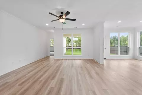 Living - 5016 Acadia Loop, Bryan, TX 77845 photo 6 of 9