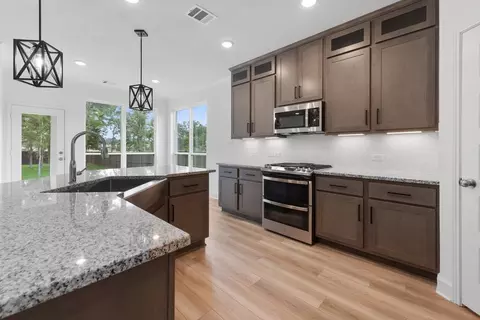 Kitchen - 5016 Acadia Loop, Bryan, TX 77845 photo 2 of 11