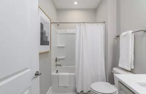 Bath - 204 River Edge Dr, Myrtle Beach, SC 29588 photo 3 of 4