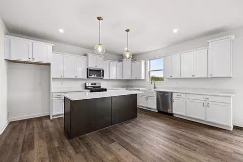 Kitchen - Steeple View Dr, Hanover, PA 17331 photo 2 of 5