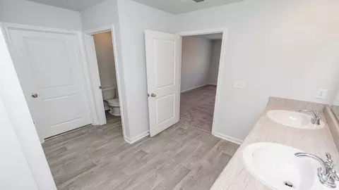 Bath - 760 Twinstead Rd SW, Supply, NC 28462 photo 3 of 3