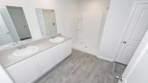 Bath - 760 Twinstead Rd SW, Supply, NC 28462 photo 2 of 3