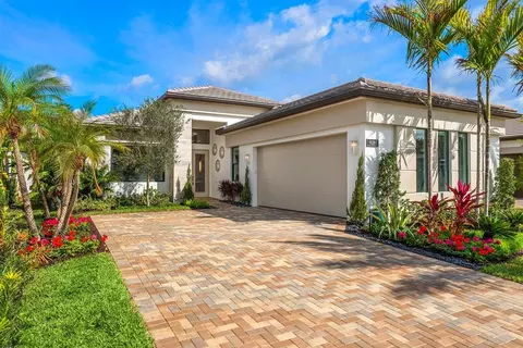 9235 Bright Blue Jay Ln, Boynton Beach, FL 33473