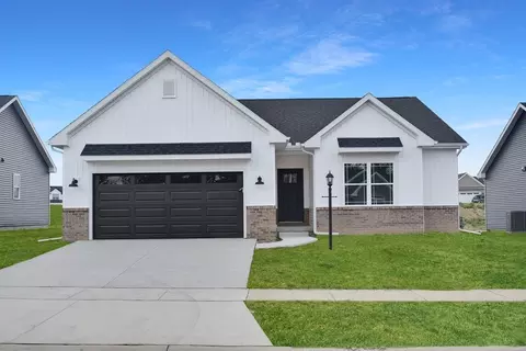 1701 Littlefield Ln, Mahomet, IL 61853