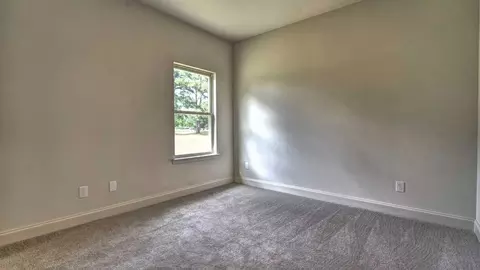 Bedroom - 123 Cornerstone Dr, Brandon, MS 39042 photo 5 of 10