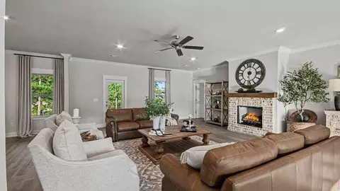 Living - 122 Cornerstone Dr, Brandon, MS 39042 photo 5 of 5