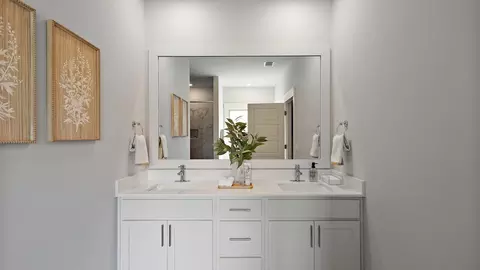 Bath - 123 Cornerstone Dr, Brandon, MS 39042 photo 13 of 15