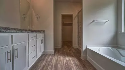 Entry Way - 123 Cornerstone Dr, Brandon, MS 39042 photo 2 of 6