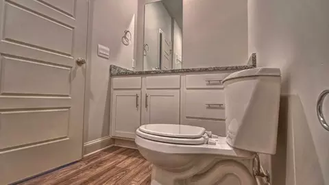 Bath - 123 Cornerstone Dr, Brandon, MS 39042 photo 9 of 15