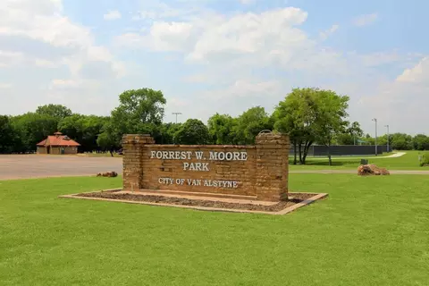 Other - 208 N Eagle Point Rd, Van Alstyne, TX 75495 photo 17 of 19