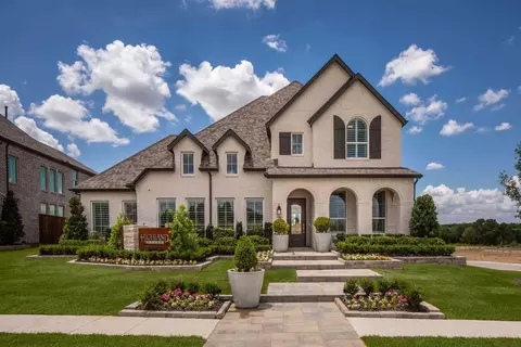 Exterior - 208 N Eagle Point Rd, Van Alstyne, TX 75495 photo 11 of 56