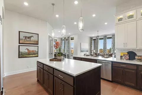 Kitchen - 208 N Eagle Point Rd, Van Alstyne, TX 75495 photo 4 of 6