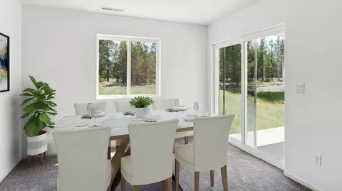 Dining - 16613 Blue Pine St, La Pine, OR 97739 photo 1 of 1