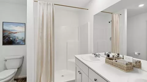 Bath - 16613 Blue Pine St, La Pine, OR 97739 photo 1 of 6