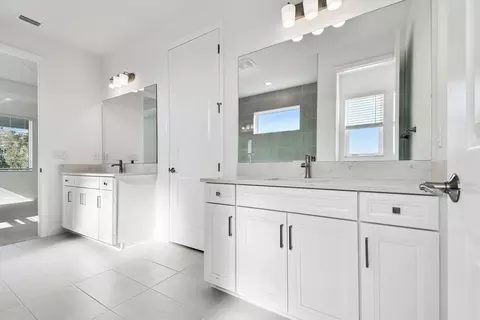 Bath - 3673 142nd Ter E, Parrish, FL 34219 photo 6 of 7