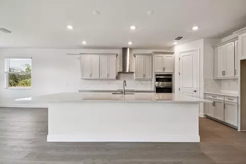 Kitchen - 3673 142nd Ter E, Parrish, FL 34219 photo 2 of 9