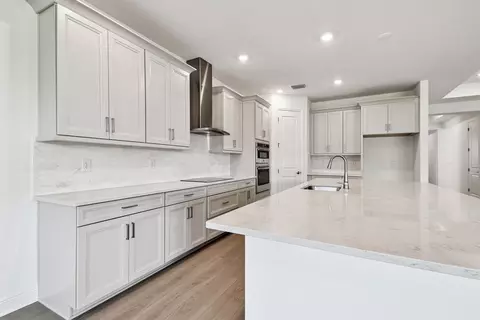 Kitchen - 3673 142nd Ter E, Parrish, FL 34219 photo 8 of 9