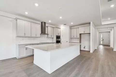 Kitchen - 3673 142nd Ter E, Parrish, FL 34219 photo 5 of 9