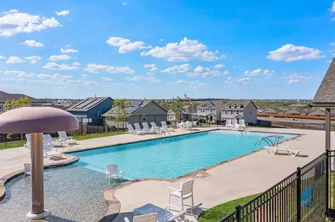 Exterior - 5135 Briscoe Blf, Converse, TX 78109 photo 6 of 7