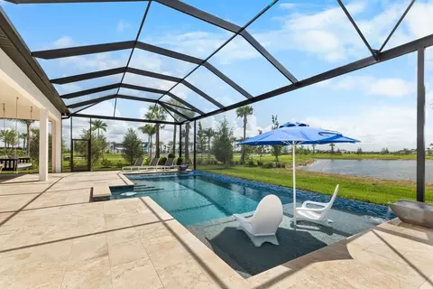 Exterior - 17652 Cane Ave, Venice, FL 34293 photo 3 of 7