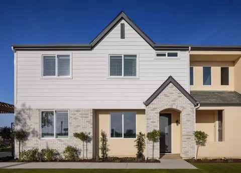 Exterior - 2914 Ruby Port St, Tulare, CA 93274 photo 10 of 12