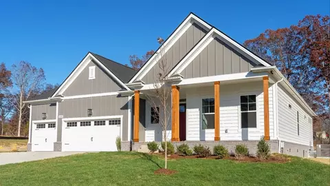 Exterior - 7253 Fairlawn Dr, Fairview, TN 37062 photo 5 of 8