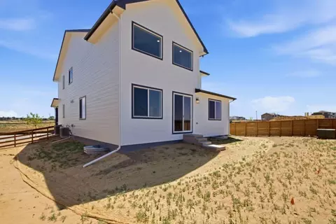Exterior - 6891 Utica Ave, Longmont, CO 80504 photo 4 of 5