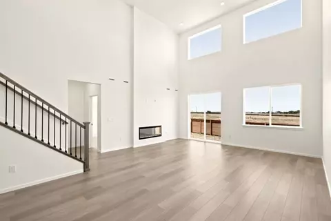 Living - 6891 Utica Ave, Longmont, CO 80504 photo 3 of 7