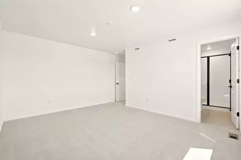 Bedroom - 6891 Utica Ave, Longmont, CO 80504 photo 5 of 9