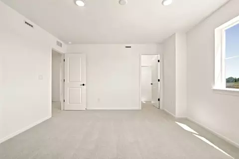 Bedroom - 6891 Utica Ave, Longmont, CO 80504 photo 9 of 9