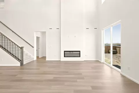 Living - 6891 Utica Ave, Longmont, CO 80504 photo 2 of 7