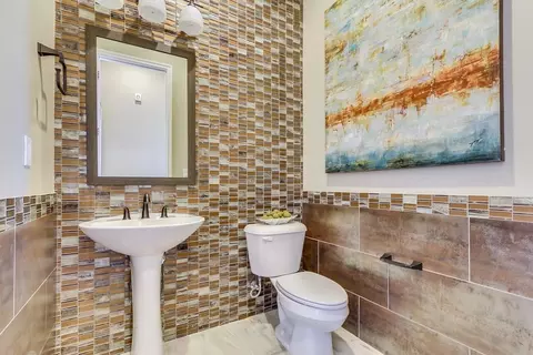 Bath - 1035 E Combs Rd, Queen Creek, AZ 85140 photo 3 of 3